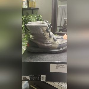 Sorel Explorer II Carnival sz 8.5 Waterproof Boots